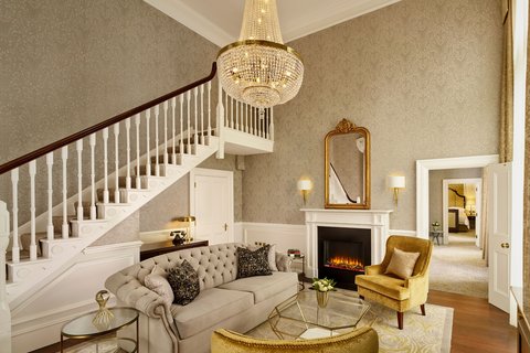 College Suite Lounge