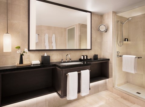 Four Seasons Full Harbour Bathroom