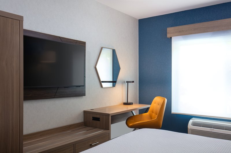 HOLIDAY INN EXPRESS BOTHELL