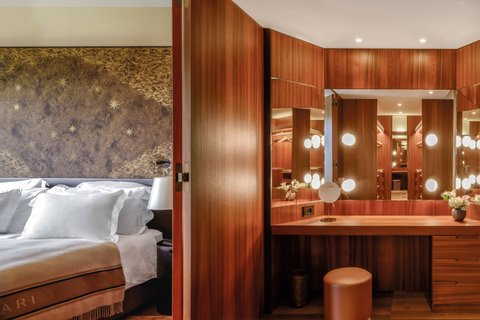 The Premium Suite