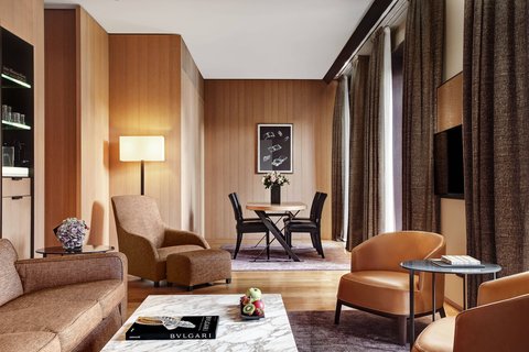 Premium Suite - Living Room