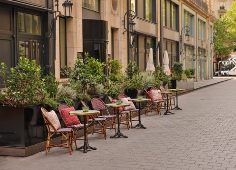 Enjoy our beautiful terace in our pedestrian street