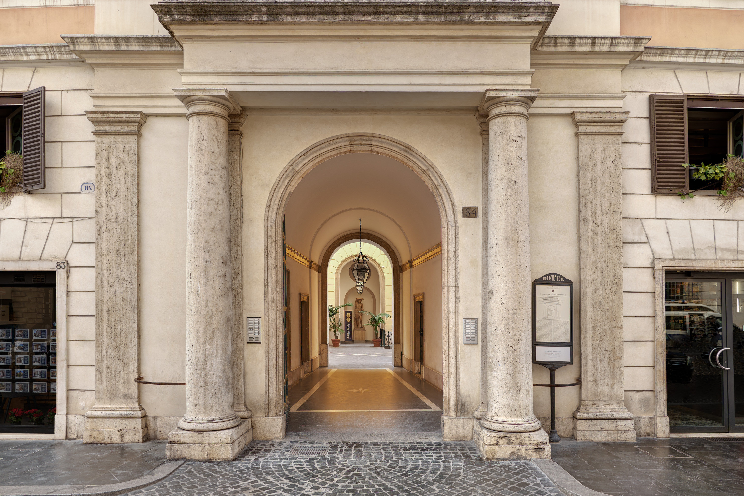 Borghese Contemporary Hotel