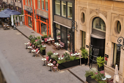 Come and enjoy the peace of our terrace
