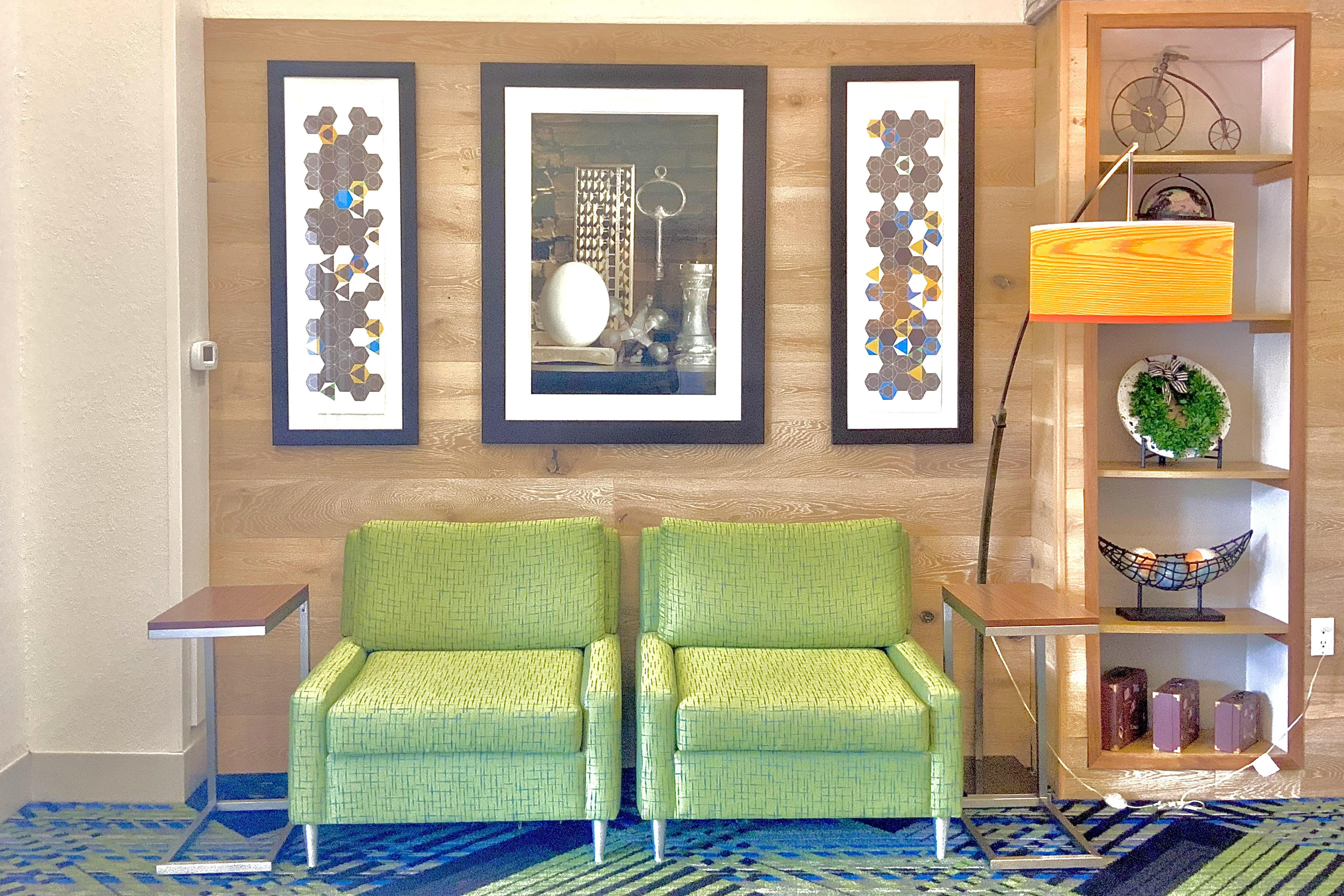 Holiday Inn Express & Suites