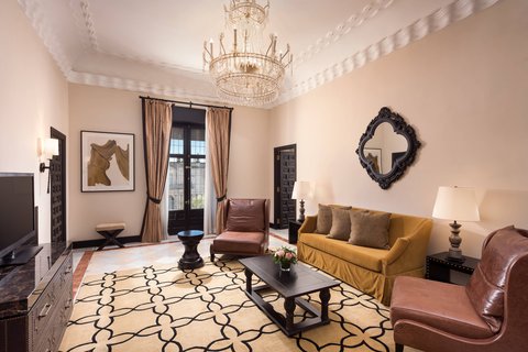 Premium Suite
