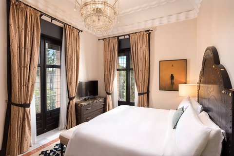 Premium Suite