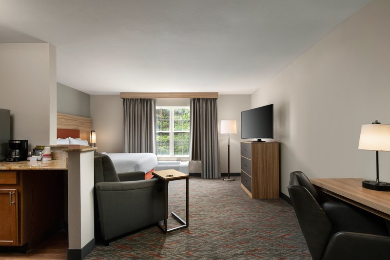 Candlewood Suites St. Louis – St. Charles