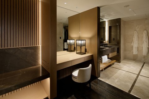 TWO BEDROOM CORNER HOTEL RESIDENCE