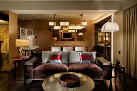 TWO BEDROOM CORNER HOTEL RESIDENCE