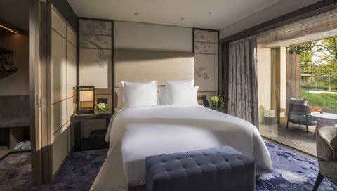 ONE BEDROOM HOTEL RESIDENCE GARDEN VIEW-KING