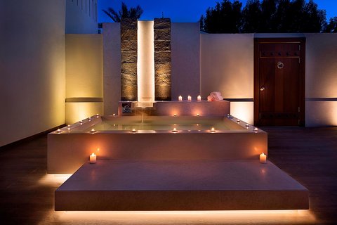 Outdoor Bathtub