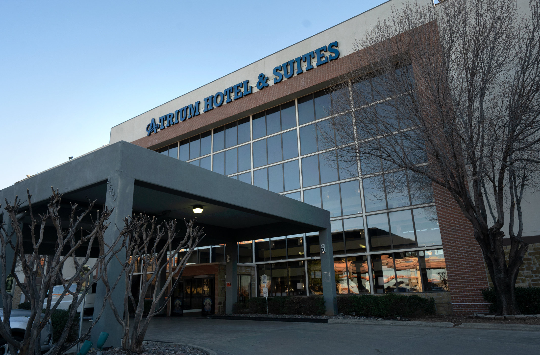 Atrium Hotel & Suites DFW Airport South