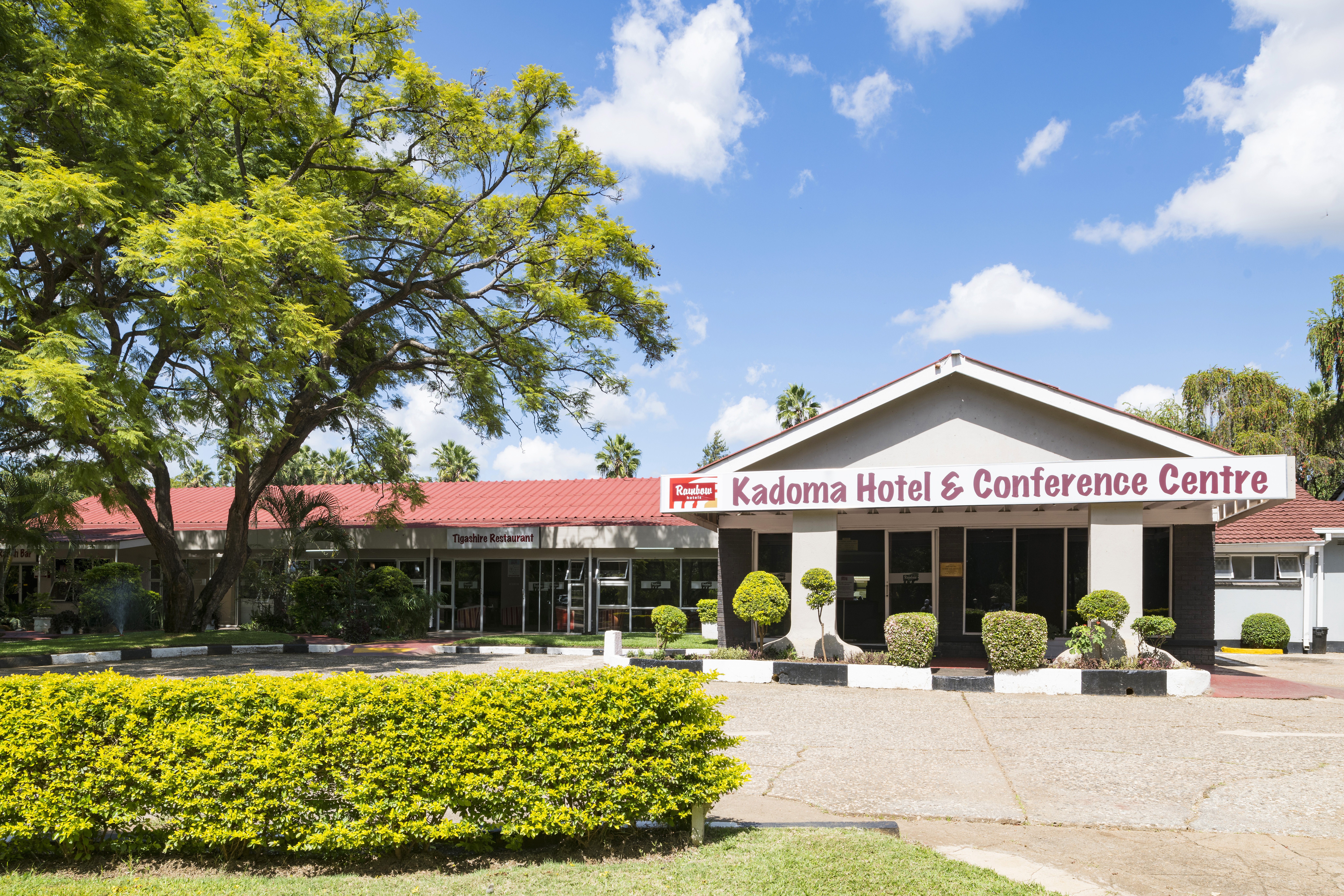Kadoma Hotel & Conference Center