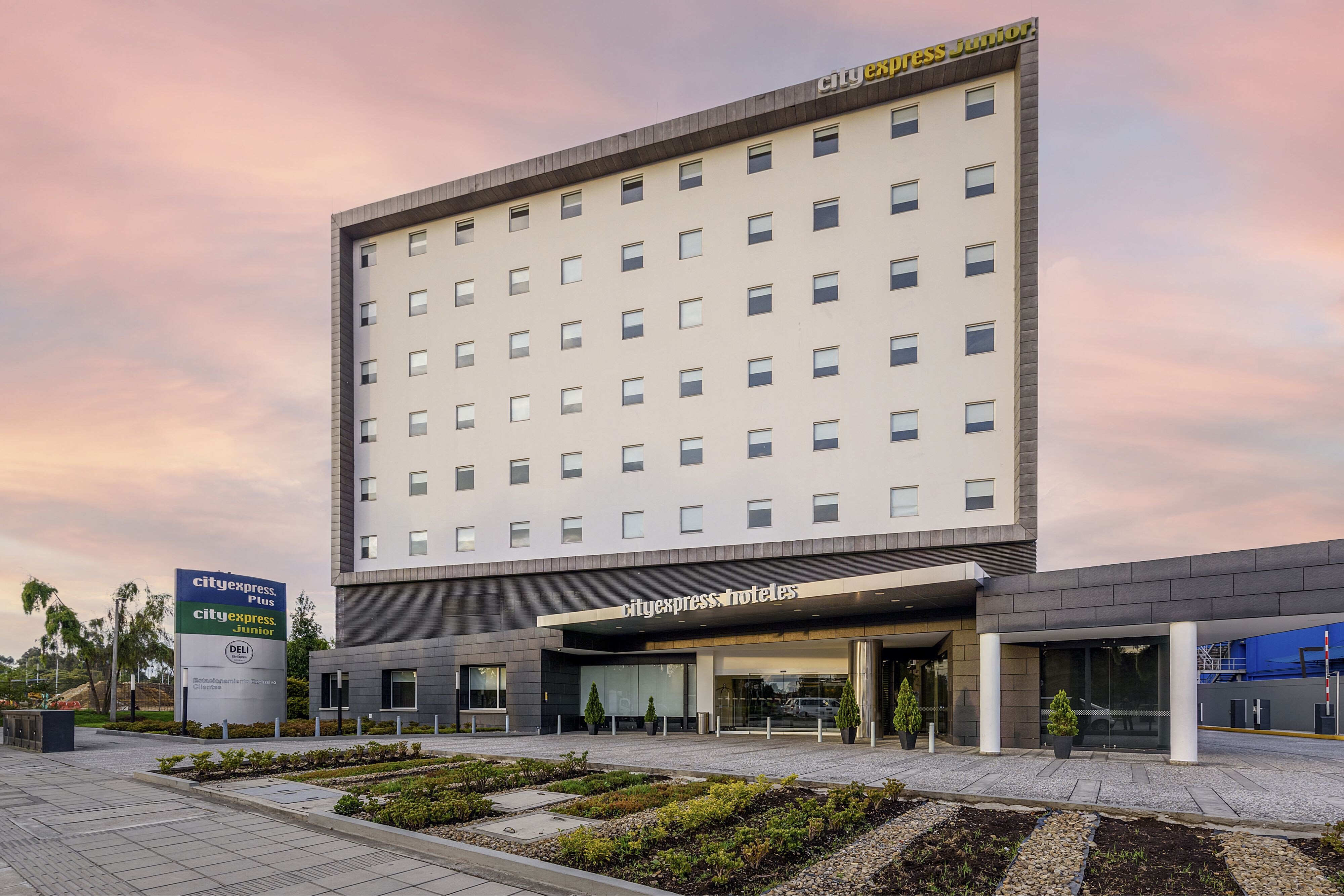 City Express Junior by Marriott Airport