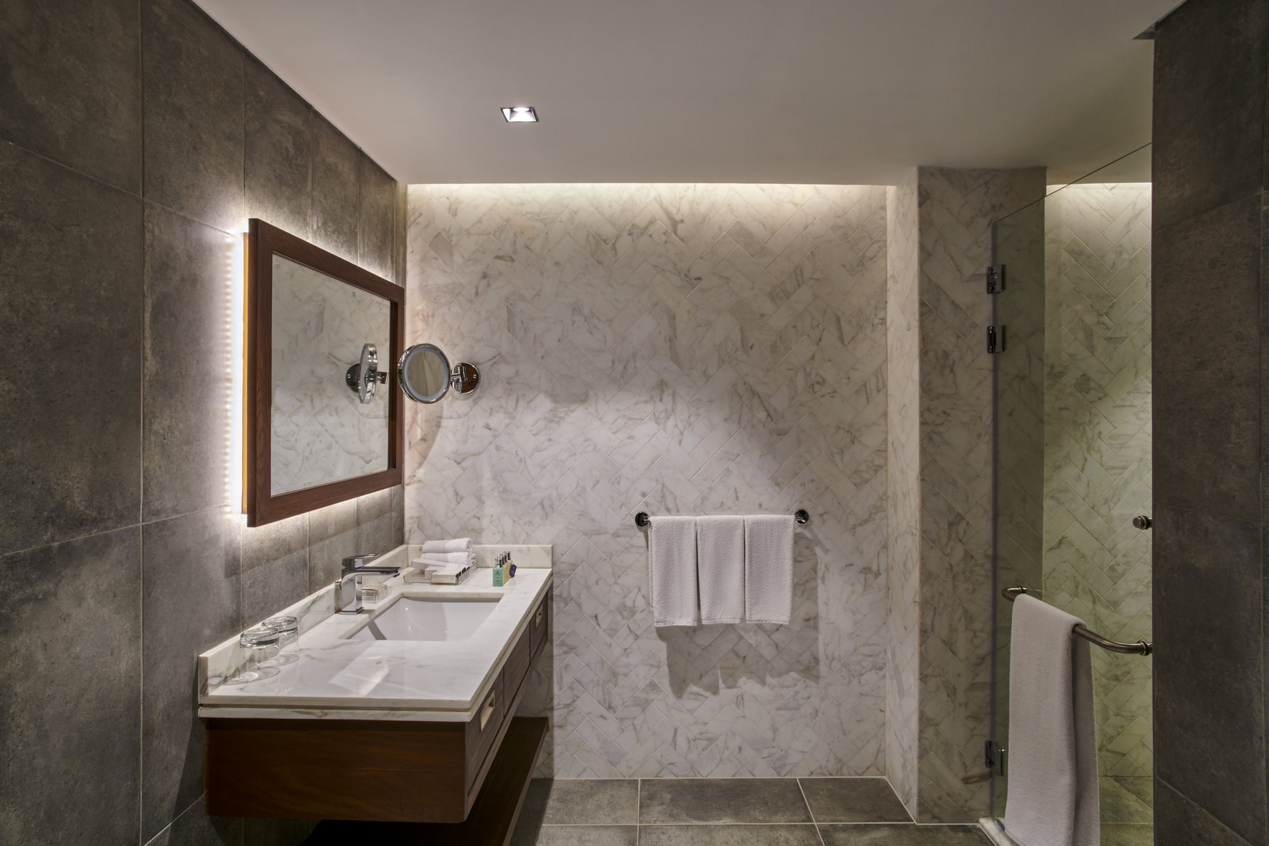 Holiday Inn Hotel & Suites Cairo Maadi, an IHG Hotel Room Type - King Suite with City View - Smoking Holiday Inn Hotel & Suites Cairo Maadi, an IHG Hotel Room Type - King Suite with City View - Smoking