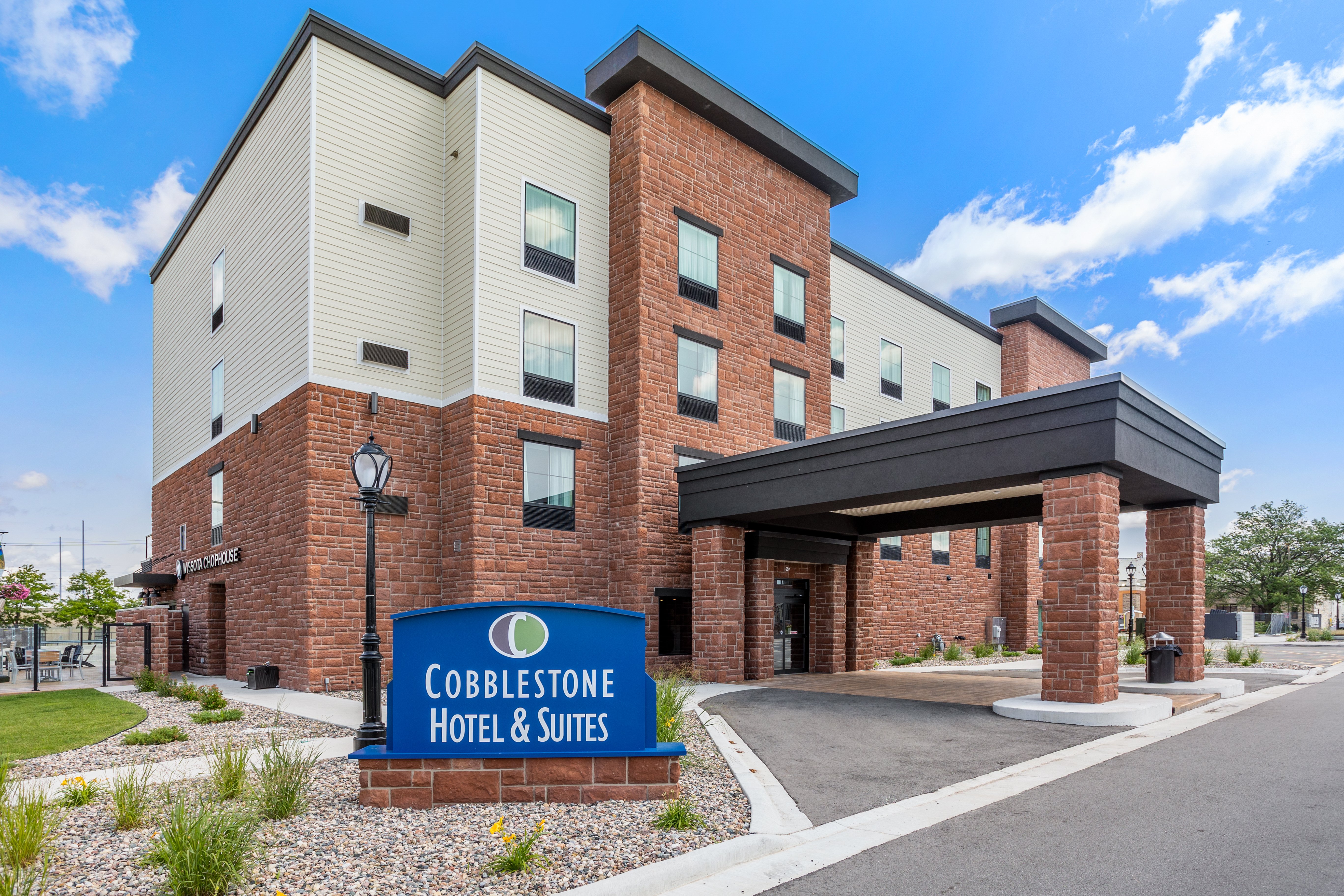 Cobblestone Hotels & Suites