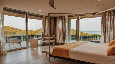 Cloud 9 Suite - Bedroom