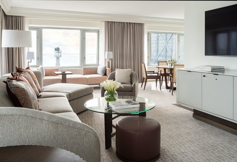 Deluxe One Bedroom