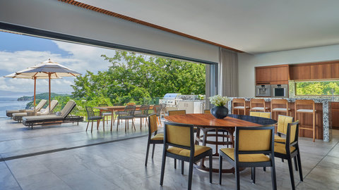 BALLENA ESTATE DINING AREA