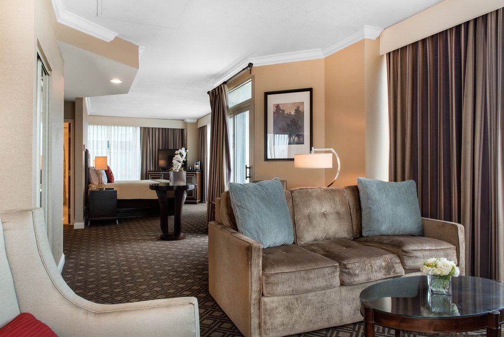 omni severin hotel restaurants