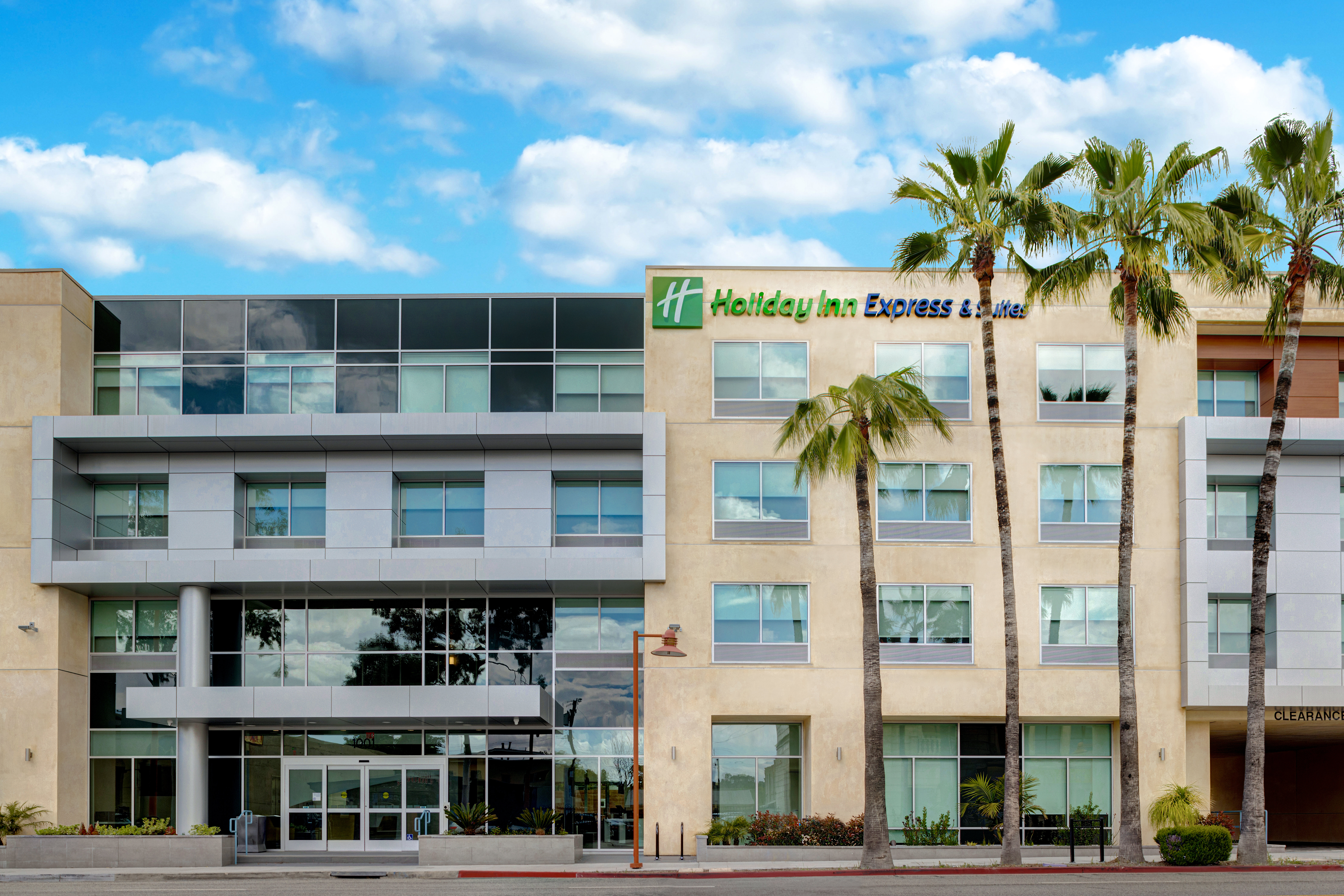 Holiday Inn Express Glendale Downtown