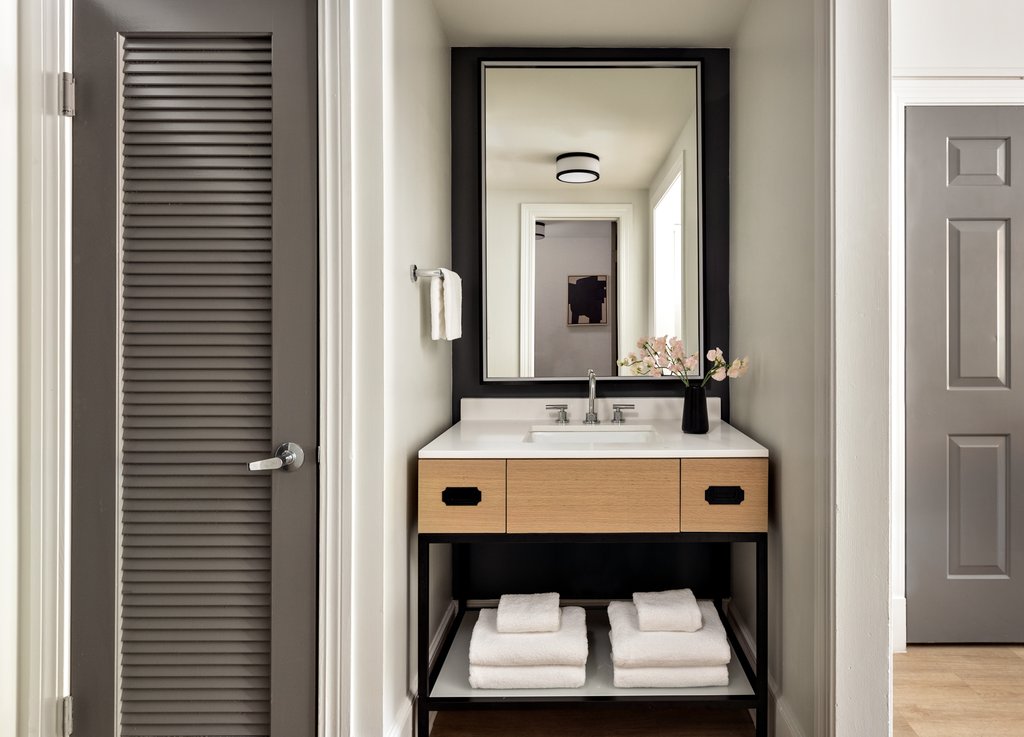 Kimpton Brice Hotel Room Type - 1 King