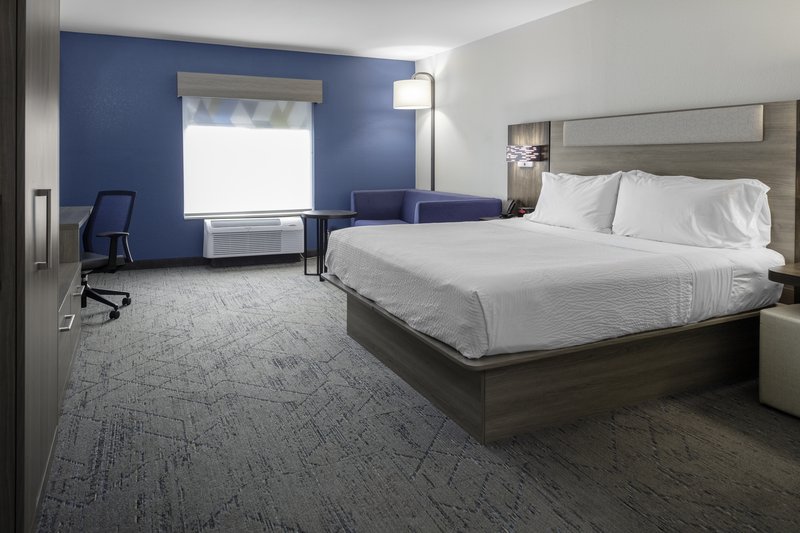 HOLIDAY INN EXPRESS & SUITES ROANOKE RAPIDS