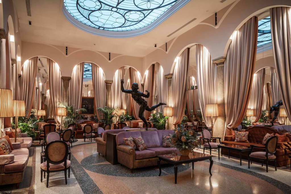 Guest photo