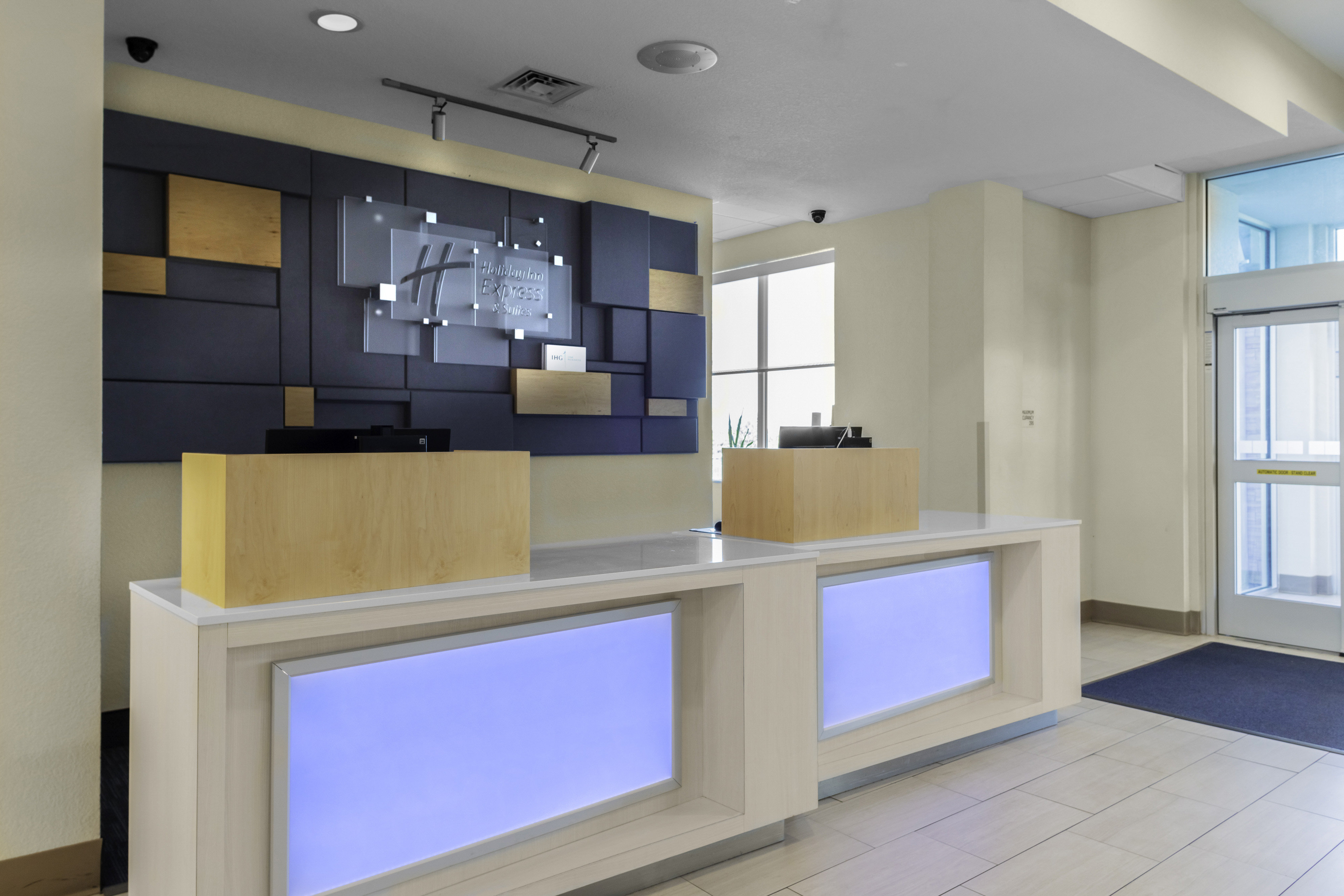 Holiday Inn Express & Suites Leander