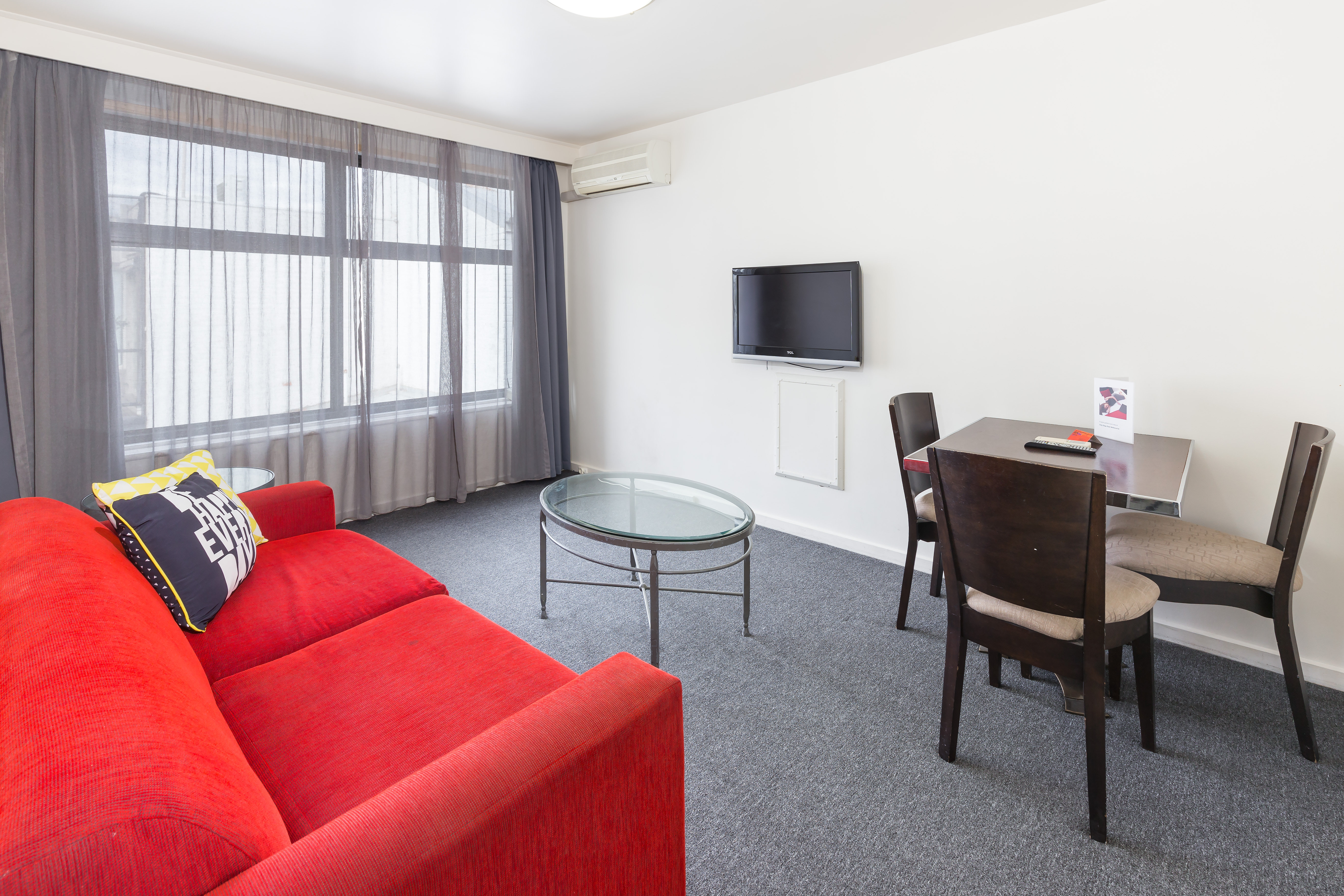 City Edge East Melbourne Serviced Apt