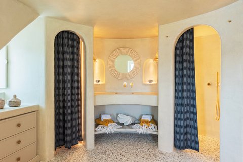 Bathroom and dressing area