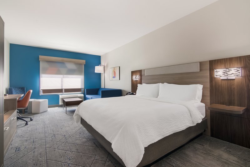 Holiday Inn Express and Suites Springdale – Fayetteville Area