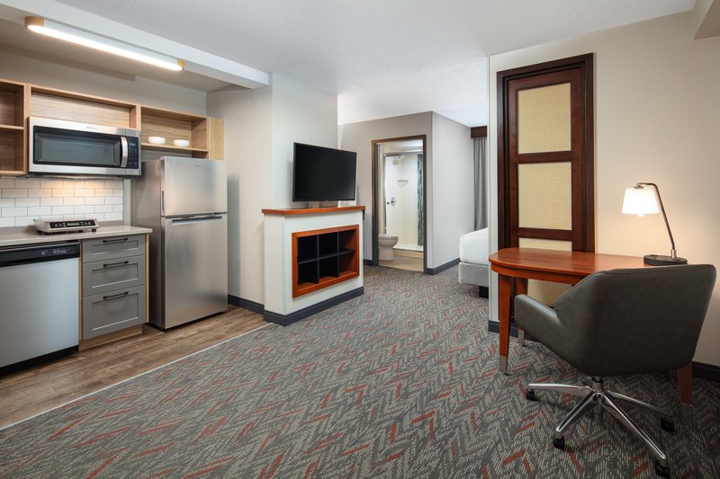 Candlewood Suites Birmingham – Inverness