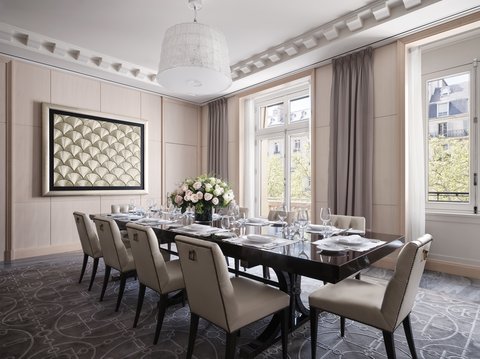 Peninsula Suite Dining Room