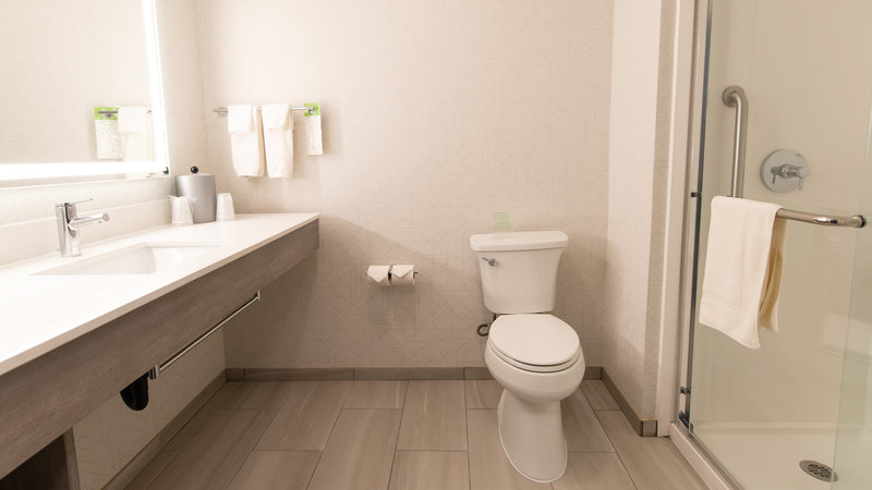 HOLIDAY INN EXPRESS OAKDALE