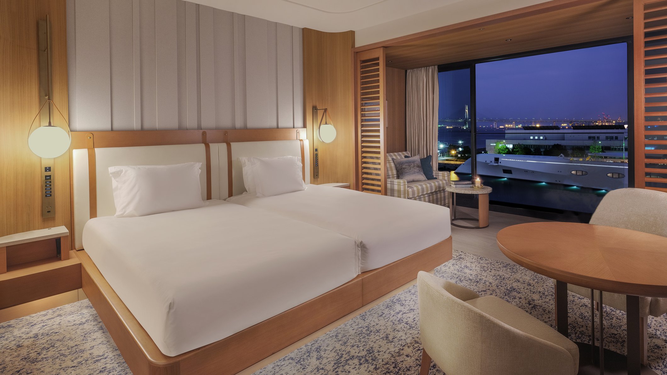 Intercontinental Yokohama Pier 8 Room Type - 2 Single Classic Club Lounge Access Harbour View