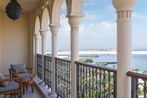 DJB_Four_Seasons_Sea_View_Suite_Balcony