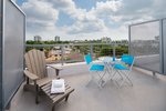 Breezy King, Guest room, 1 King, Coastline view, Balcony