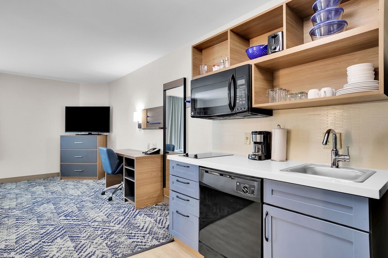 Candlewood Suites Atlanta North I-20
