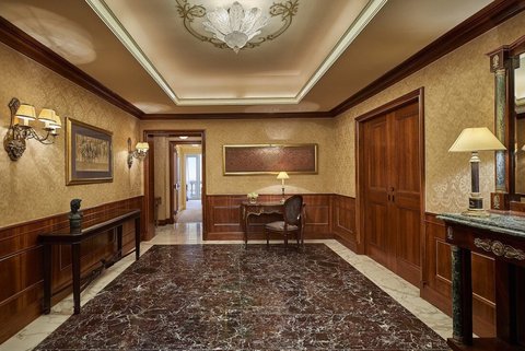 Royal Suite