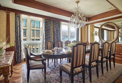 Royal Suite Dining