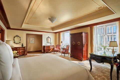 Royal Suite Bedroom
