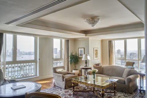 Presidential Suite Living