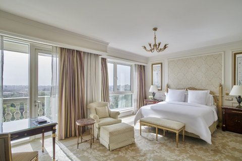 Ambassador Suite Bedrrom