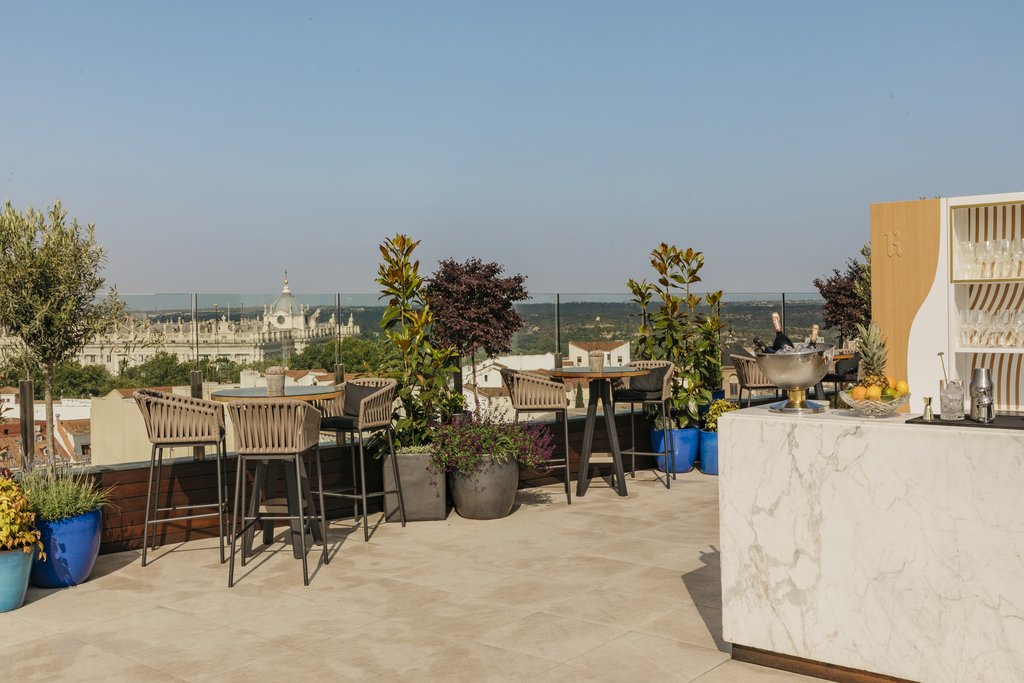 Guest photo