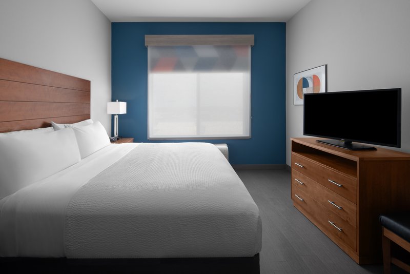 Holiday Inn Express and Suites Midland