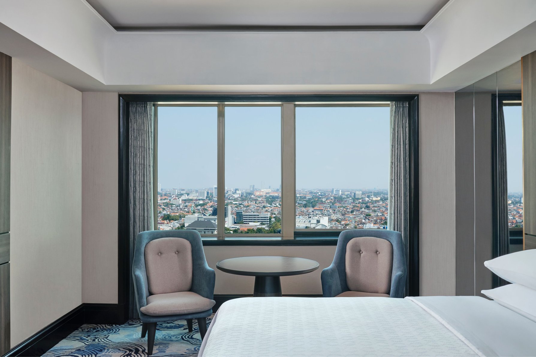 Sheraton Surabaya Hotel and Towers Room Type - Premium Twin, Guest room, 2 Double
