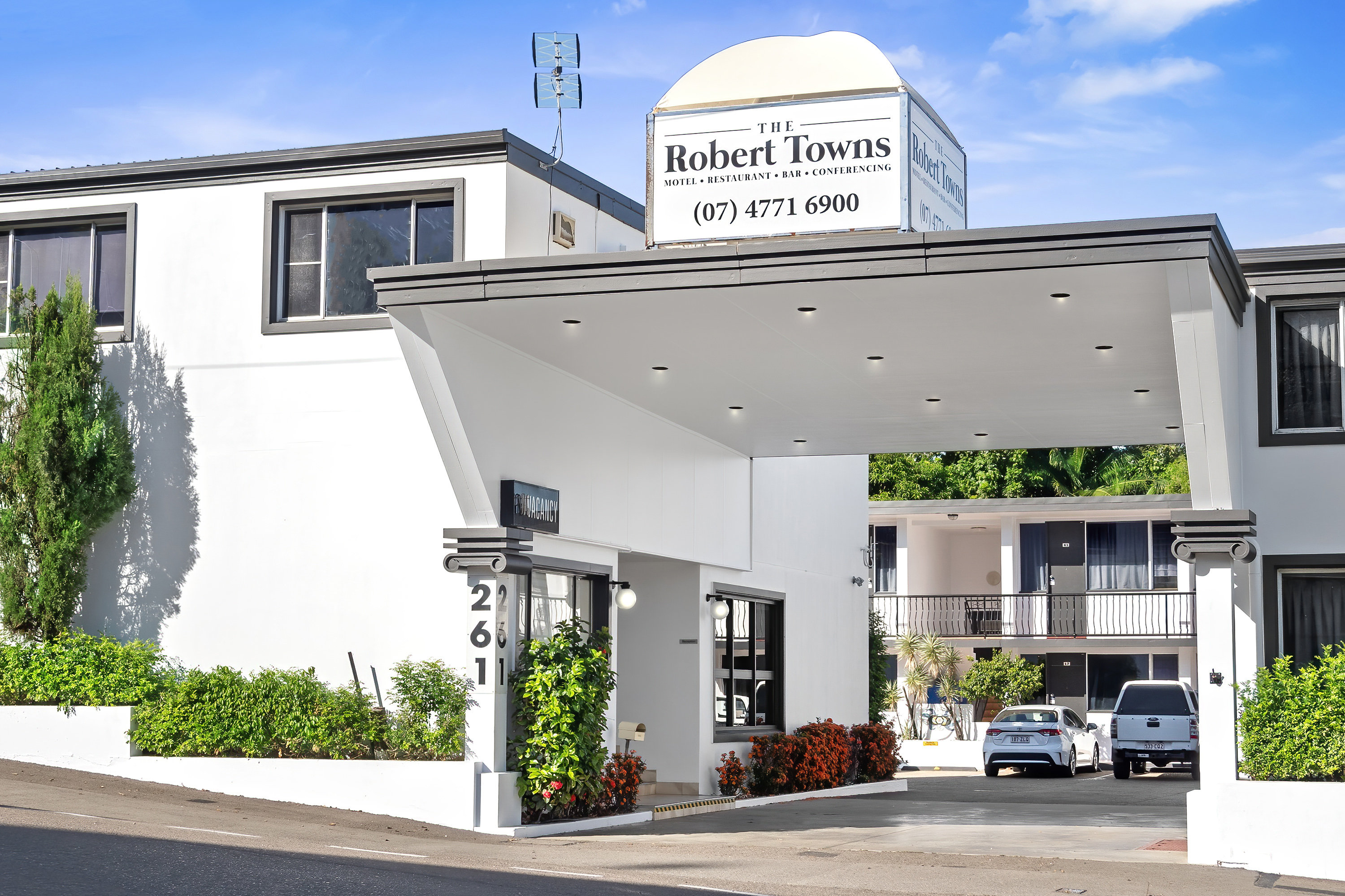 The Robert Towns Hotel