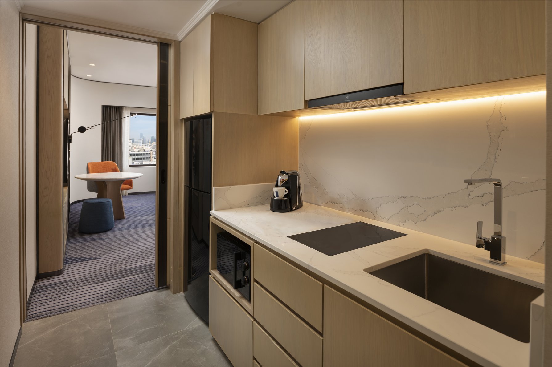 Crowne Plaza Bangkok Lumpini Park Room Type - 1 King Premium Kitchenette